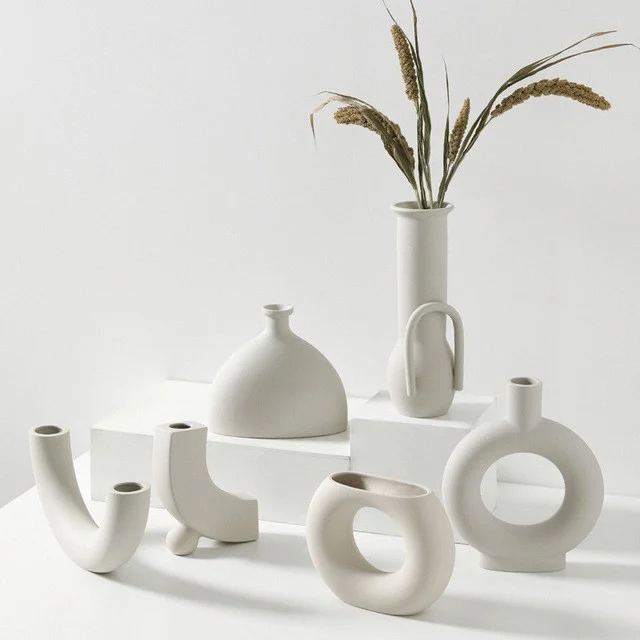 Loop Bottle Vase, Chalk White